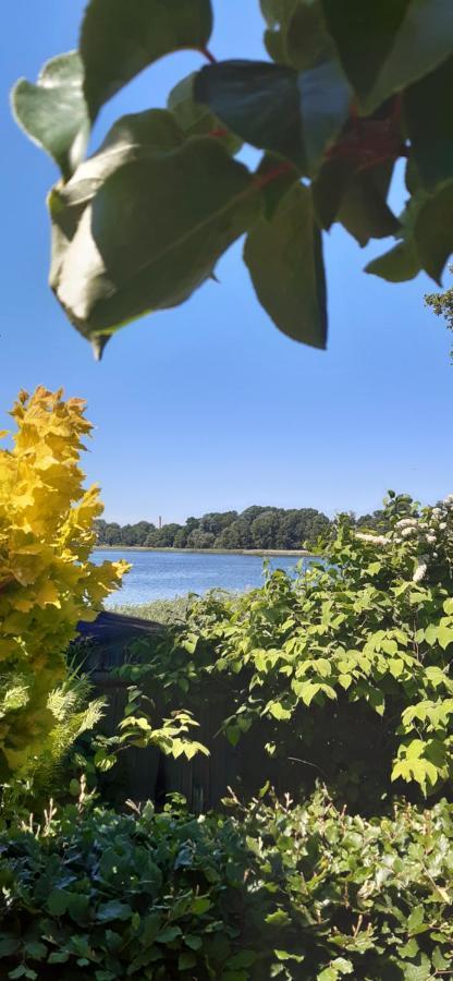 Bungalow Idylle Am See Neuruppin Exterior foto