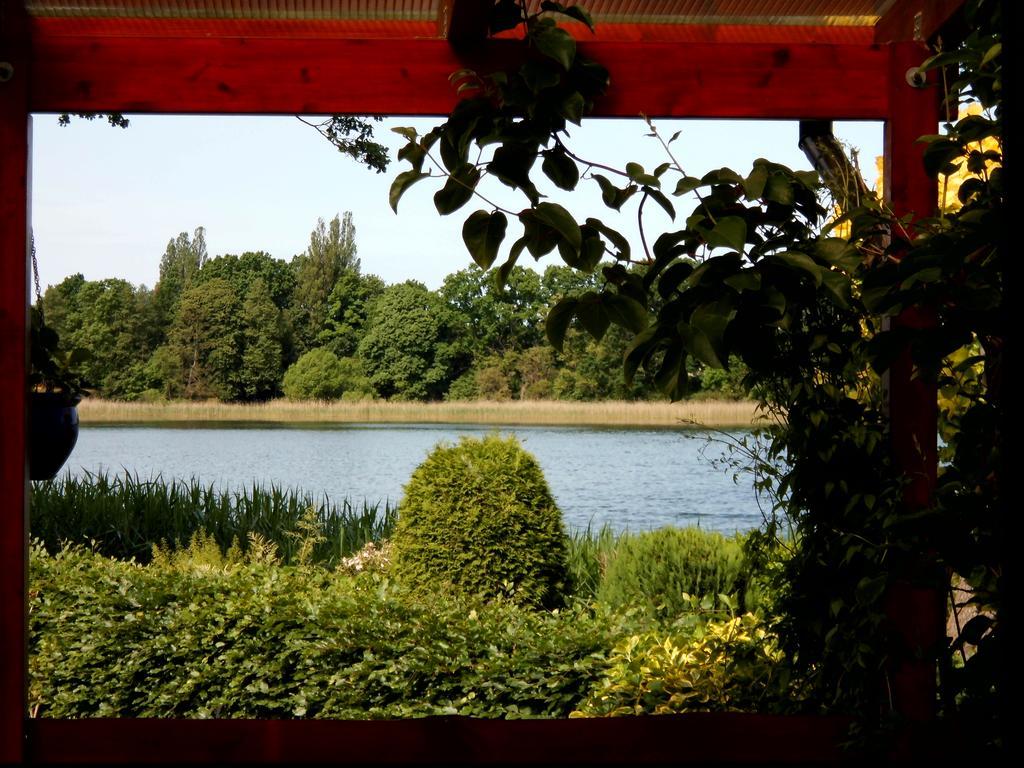 Bungalow Idylle Am See Neuruppin Exterior foto