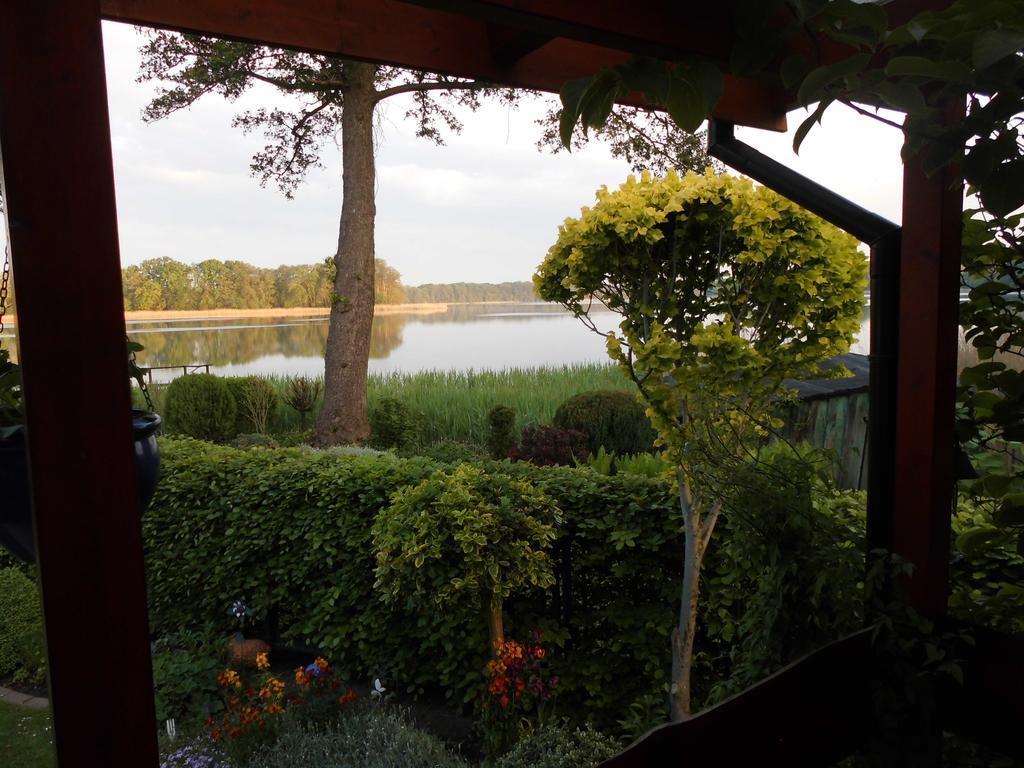 Bungalow Idylle Am See Neuruppin Exterior foto